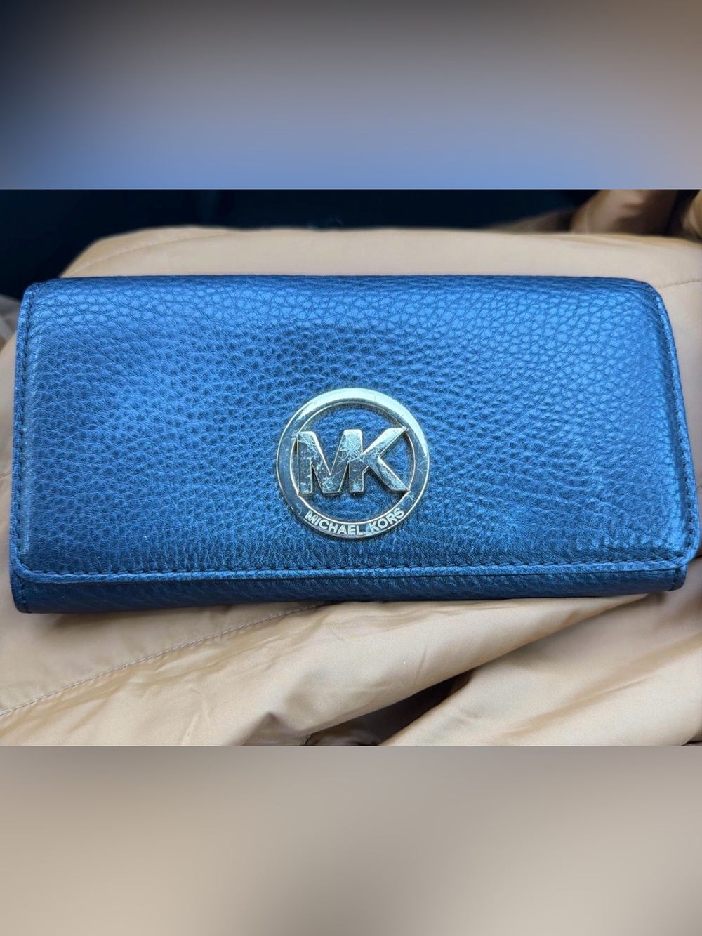 Michael Kors Metallic Blue Leather Wallet 💙